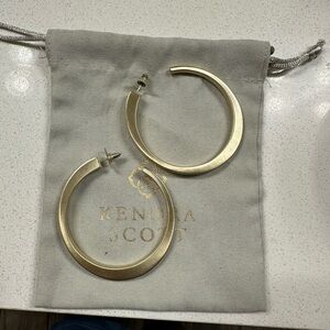 Kendra Scott hoop